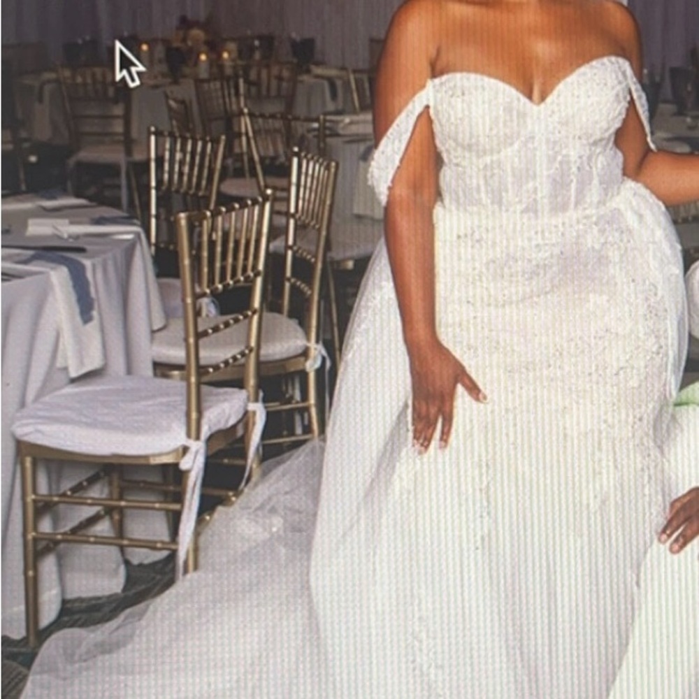 Milla Nova Ivory Wedding Dress